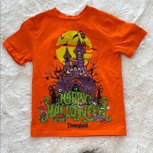 Kids Disneyland Happy Halloween T-Shirt worn once